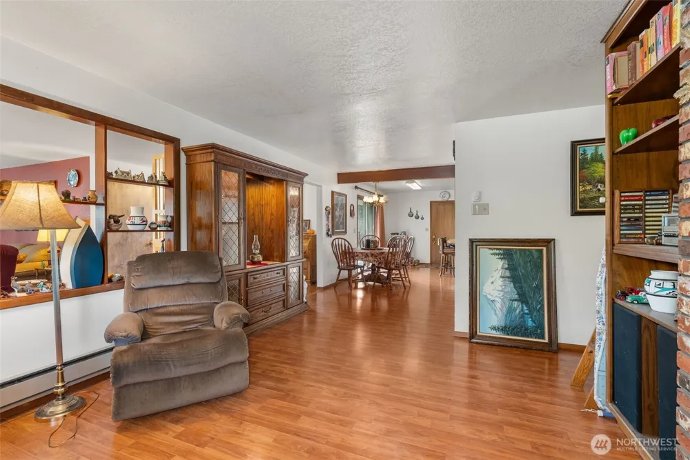 6511 203rd Avenue SW Centralia, WA 98531