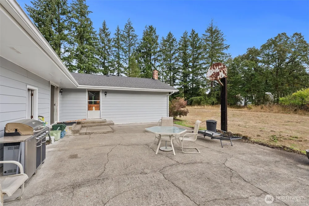 6511 203rd Avenue SW Centralia, WA 98531