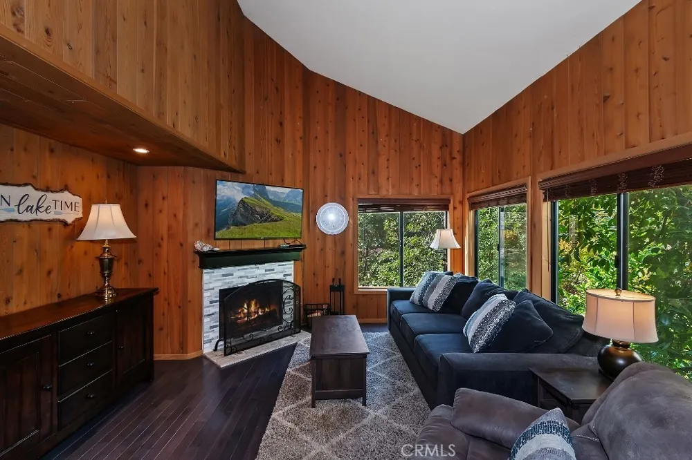 27821 Peninsula Drive #328 Lake Arrowhead, CA 92352