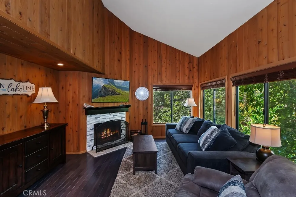 27821 Peninsula Drive #328 Lake Arrowhead, CA 92352
