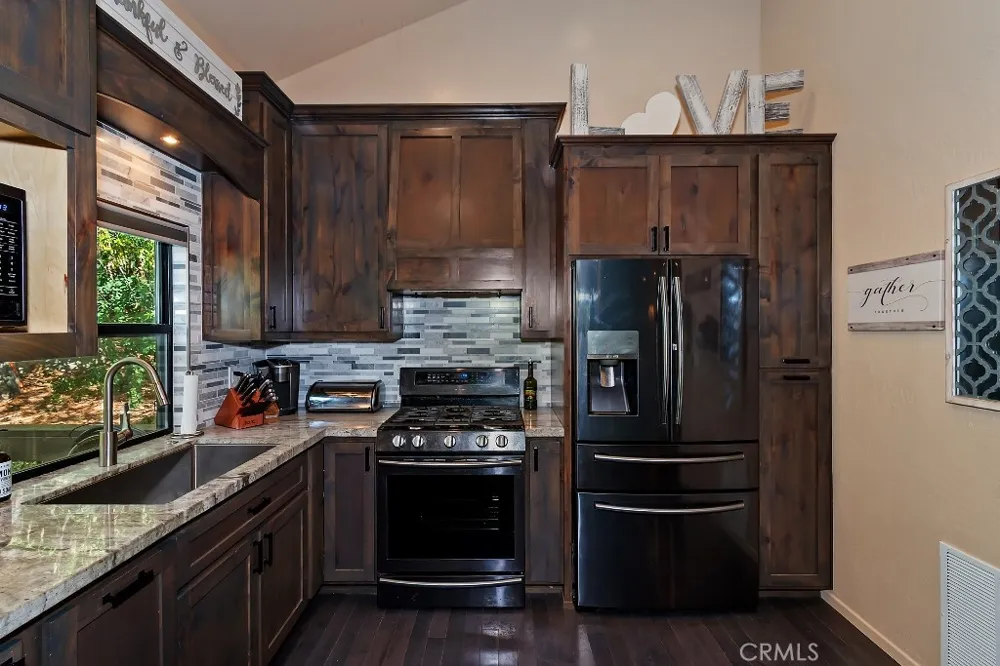27821 Peninsula Drive #328 Lake Arrowhead, CA 92352