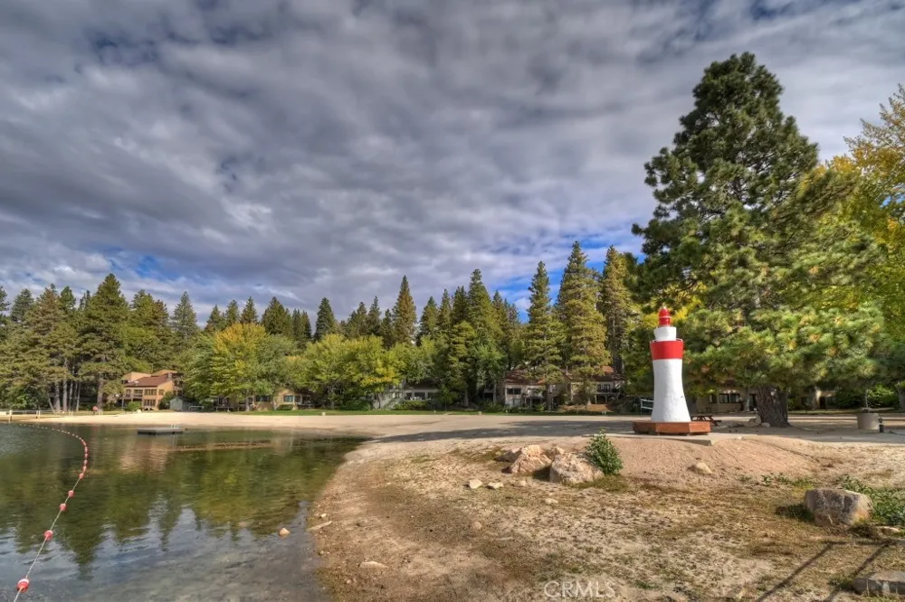 27821 Peninsula Drive #328 Lake Arrowhead, CA 92352