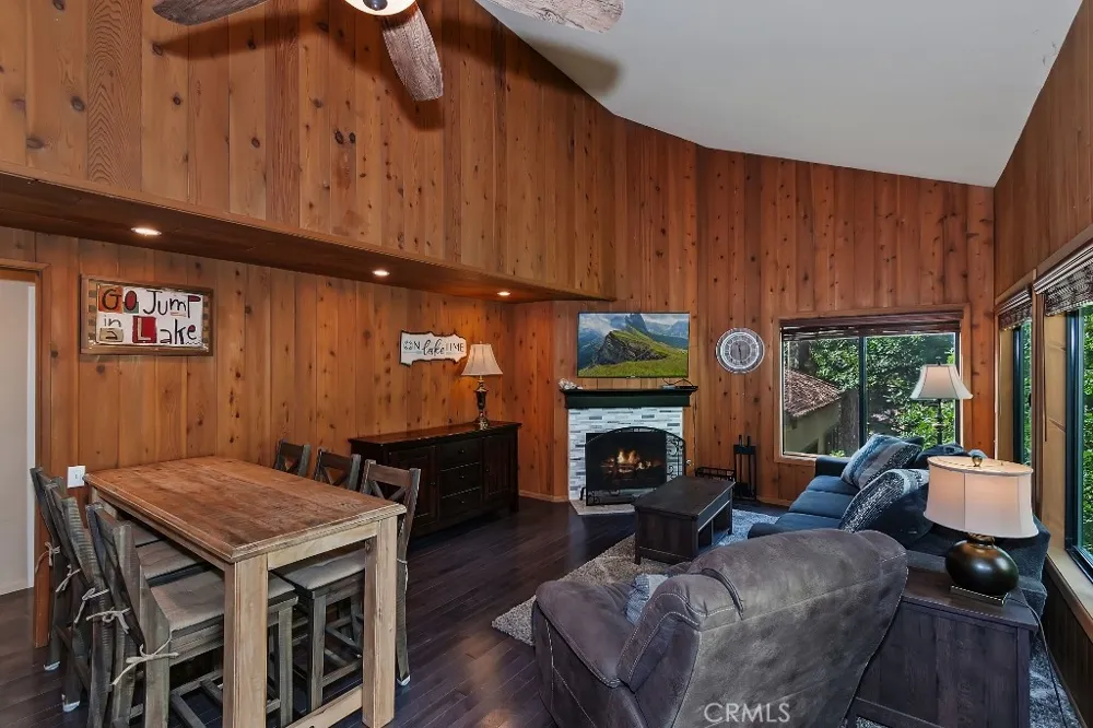 27821 Peninsula Drive #328 Lake Arrowhead, CA 92352