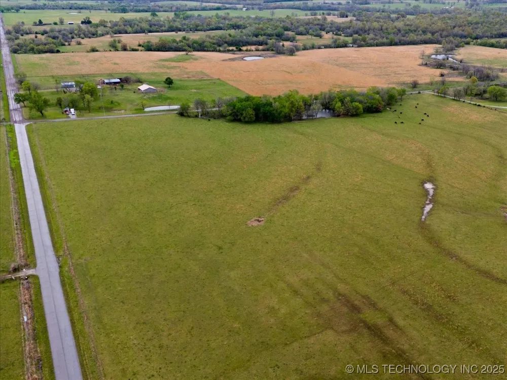 4 S 4360 ROAD Vinita, OK 74301
