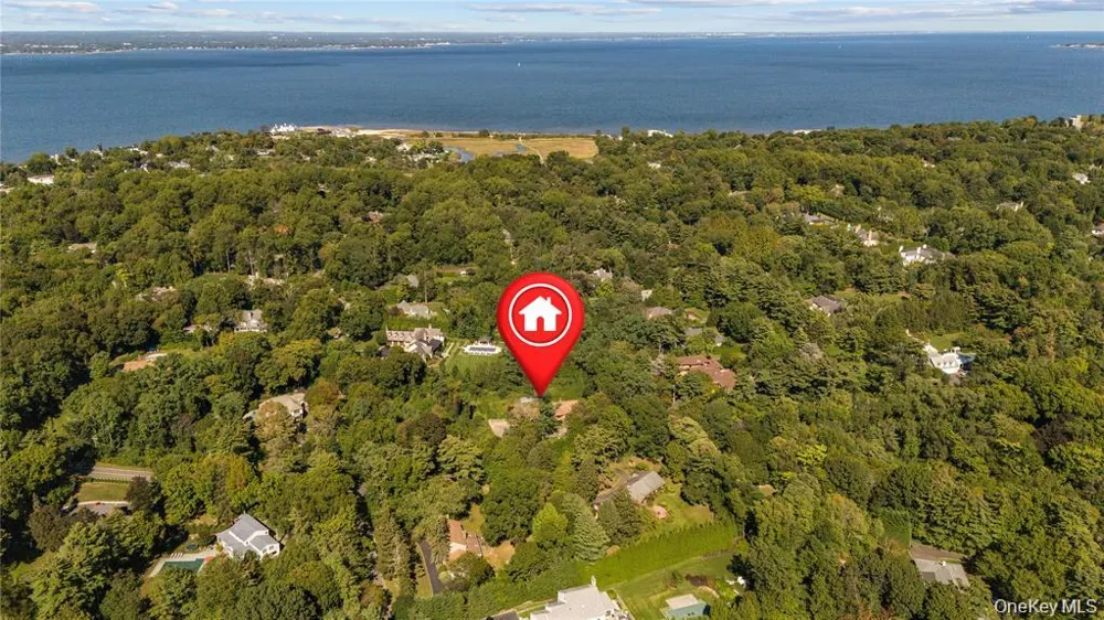 169 Middle Neck Road Sands Point, NY 11050