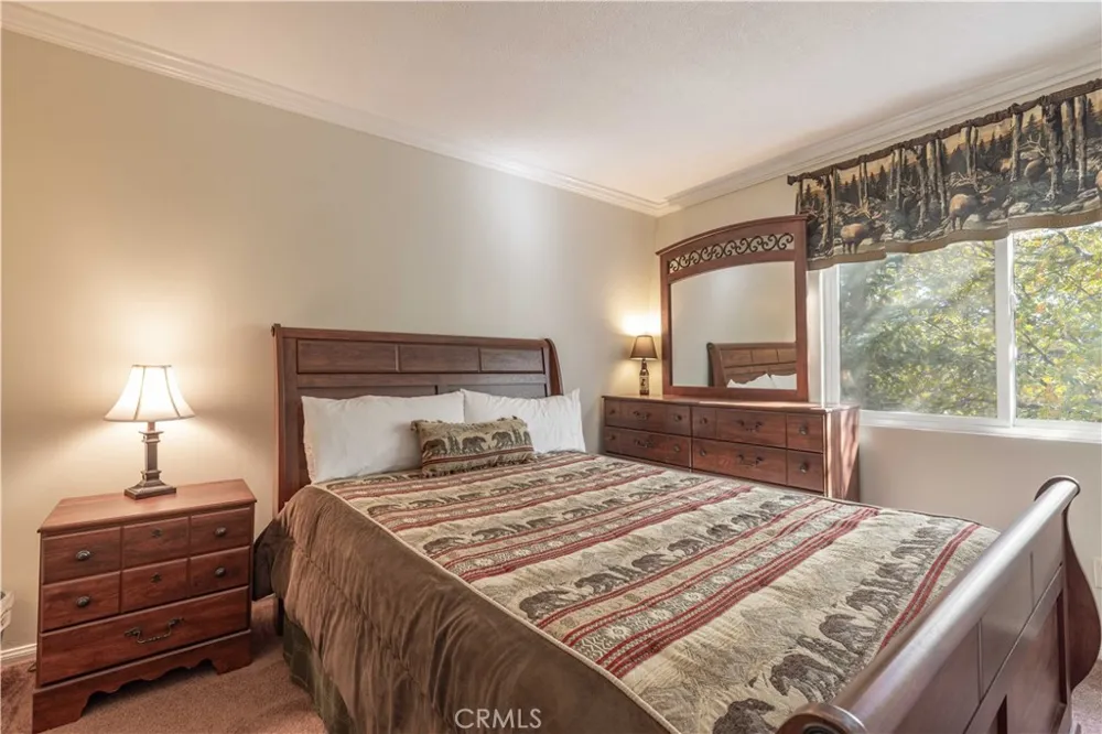548 Moreno Lane Sugarloaf, CA 92386