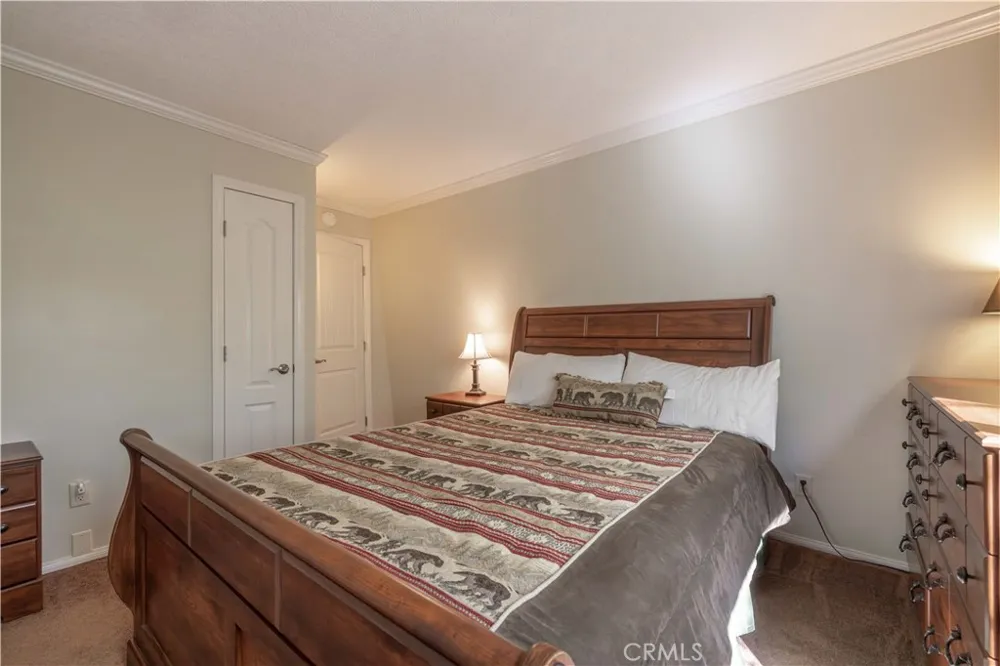 548 Moreno Lane Sugarloaf, CA 92386