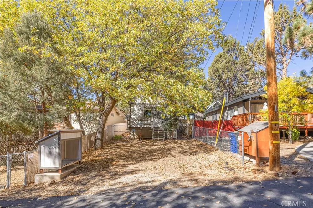 548 Moreno Lane Sugarloaf, CA 92386
