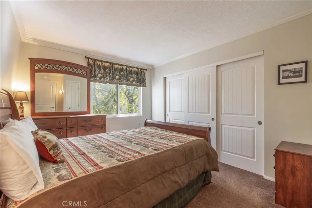 548 Moreno Lane Sugarloaf, CA 92386