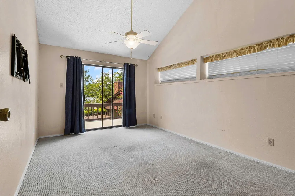 200 Fountain Lake W #116 Livingston, TX 77351