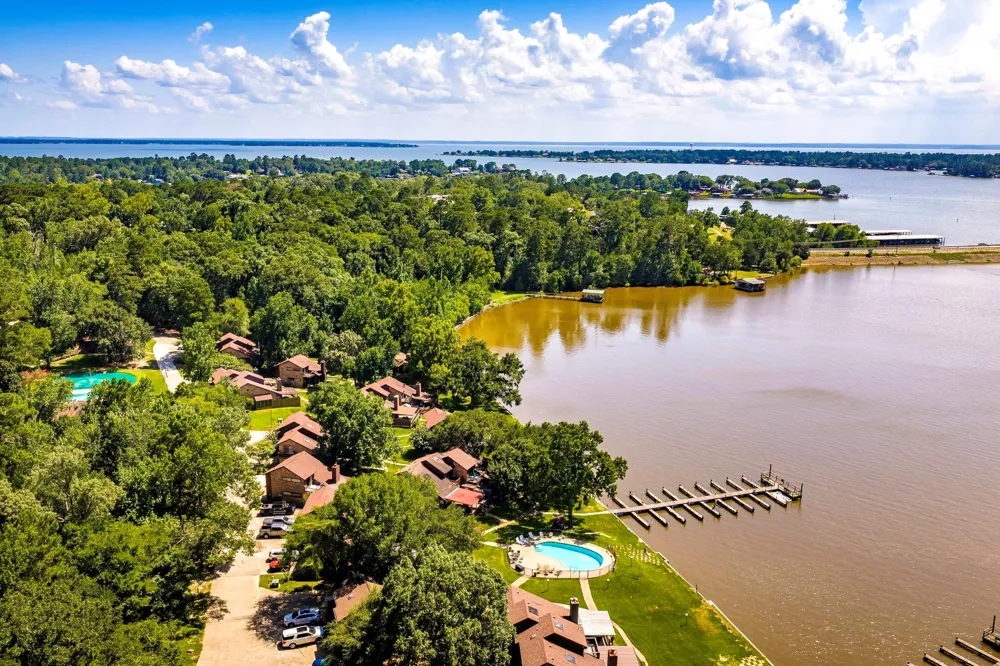 200 Fountain Lake W #116 Livingston, TX 77351