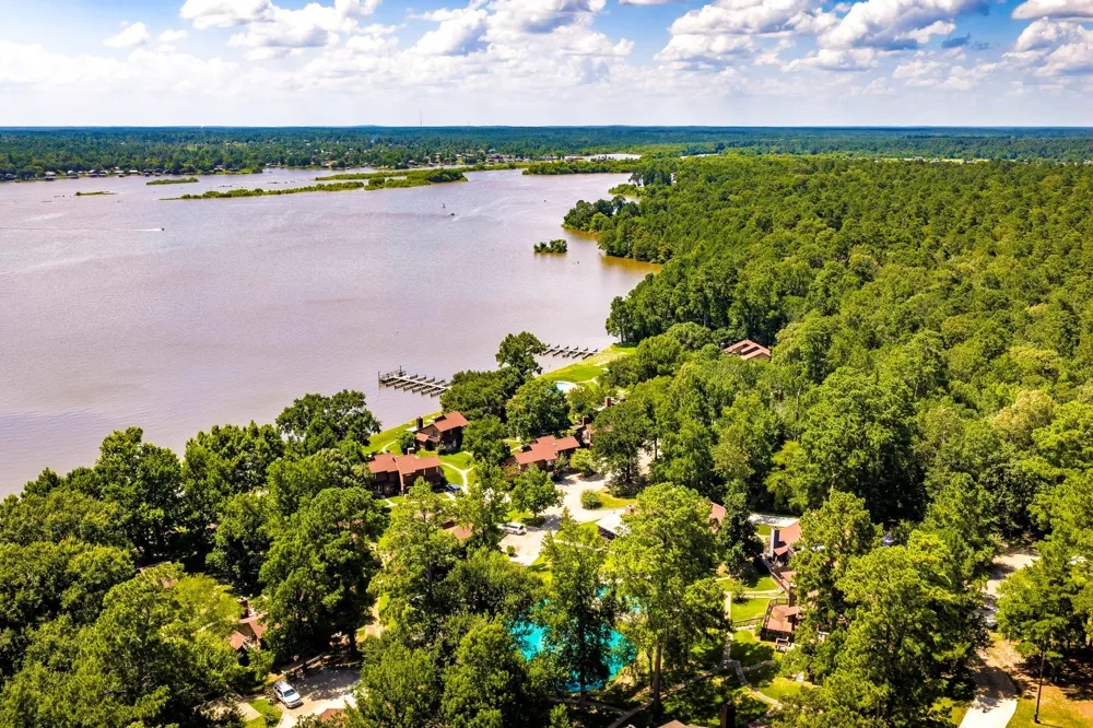 200 Fountain Lake W #116 Livingston, TX 77351