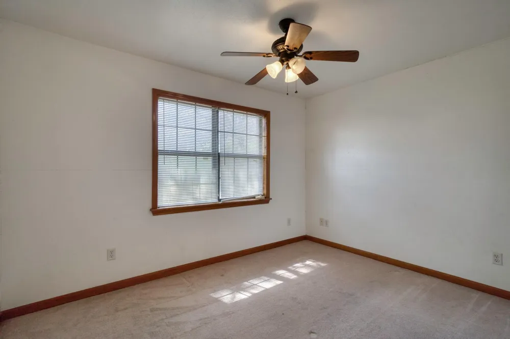 13300 Hwy 21 W Avenue North Zulch, TX 77872
