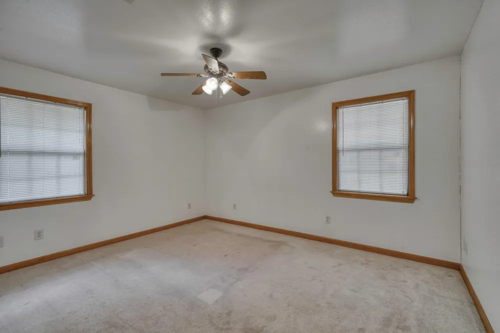13300 Hwy 21 W Avenue North Zulch, TX 77872