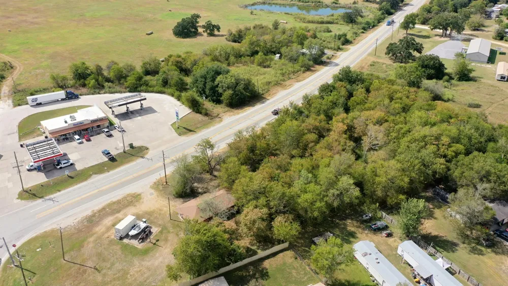 13300 Hwy 21 W Avenue North Zulch, TX 77872