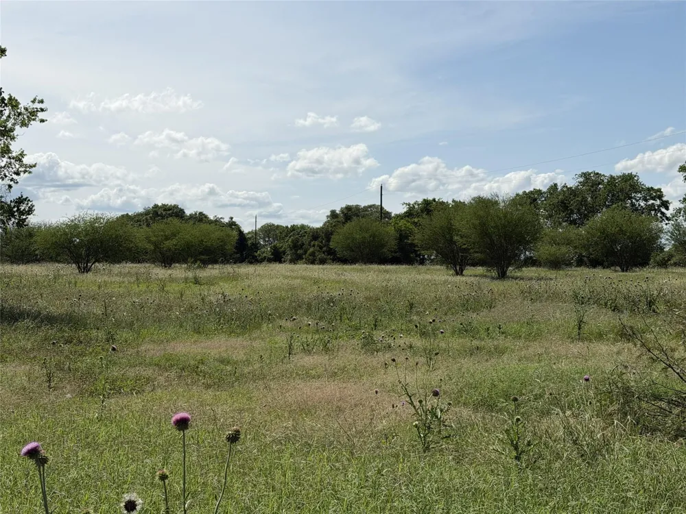 3 Farm To Market Road 532 Weimar, TX 78962