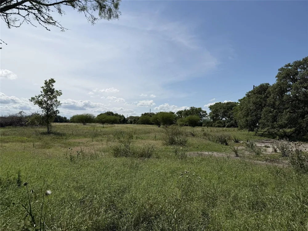 3 Farm To Market Road 532 Weimar, TX 78962
