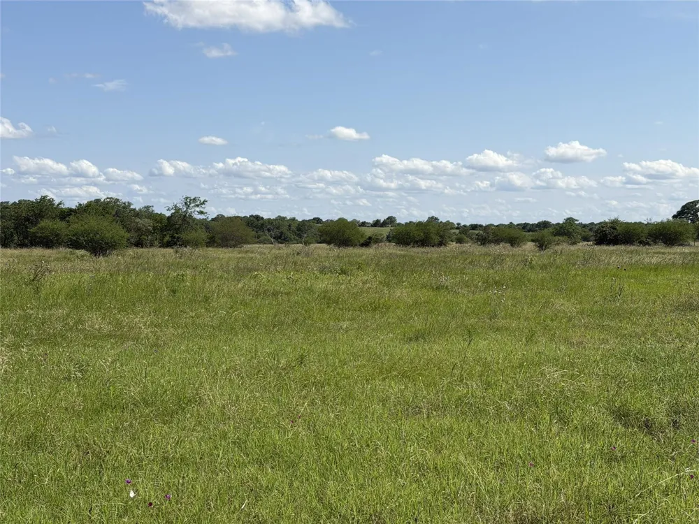 3 Farm To Market Road 532 Weimar, TX 78962