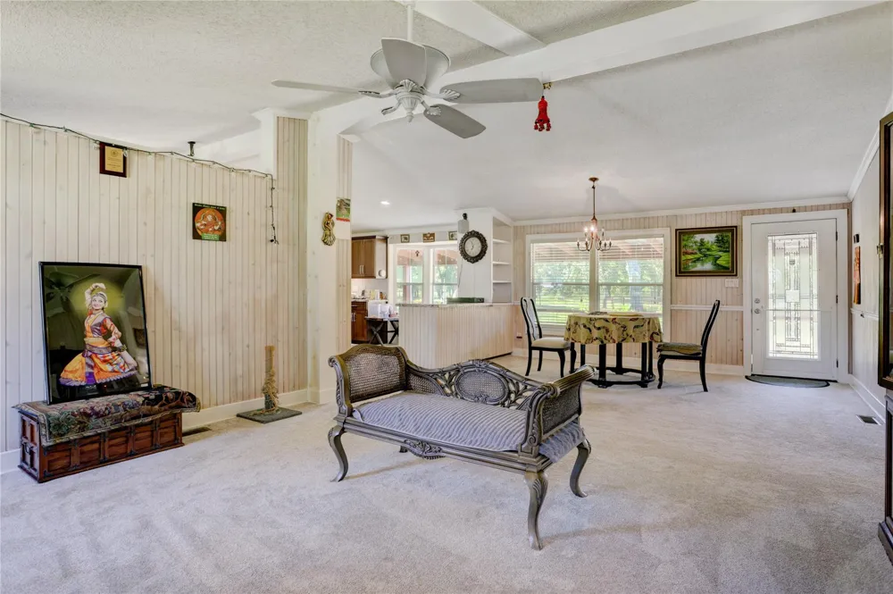 11935 County Road 160 Boling, TX 77420