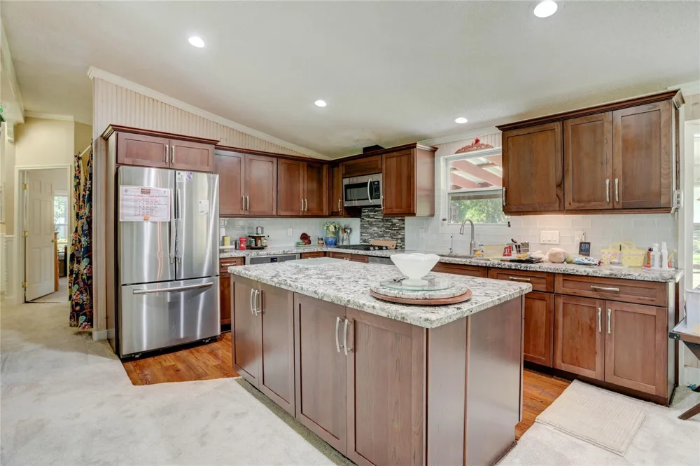 11935 County Road 160 Boling, TX 77420