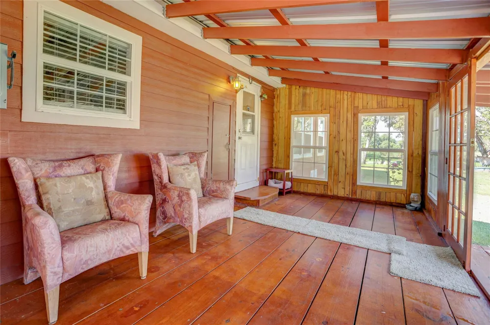 11935 County Road 160 Boling, TX 77420