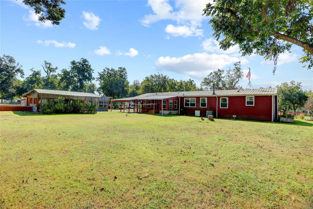 11935 County Road 160 Boling, TX 77420