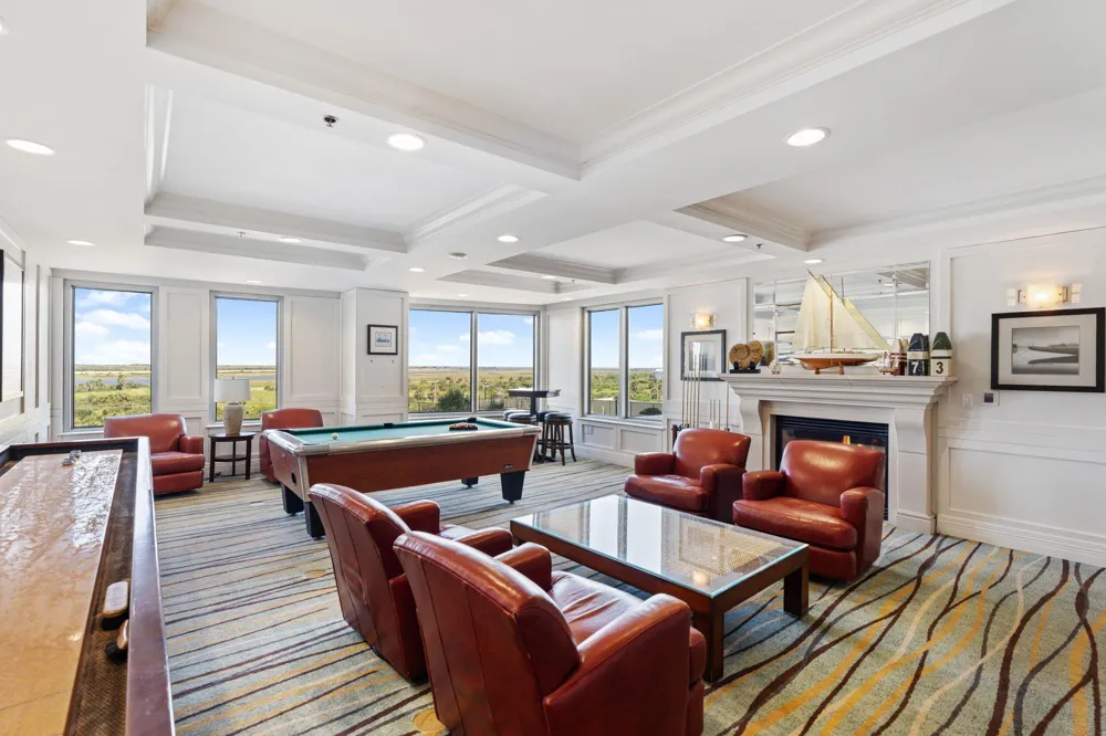 801 E Beach Drive #TW2606 Galveston, TX 77550