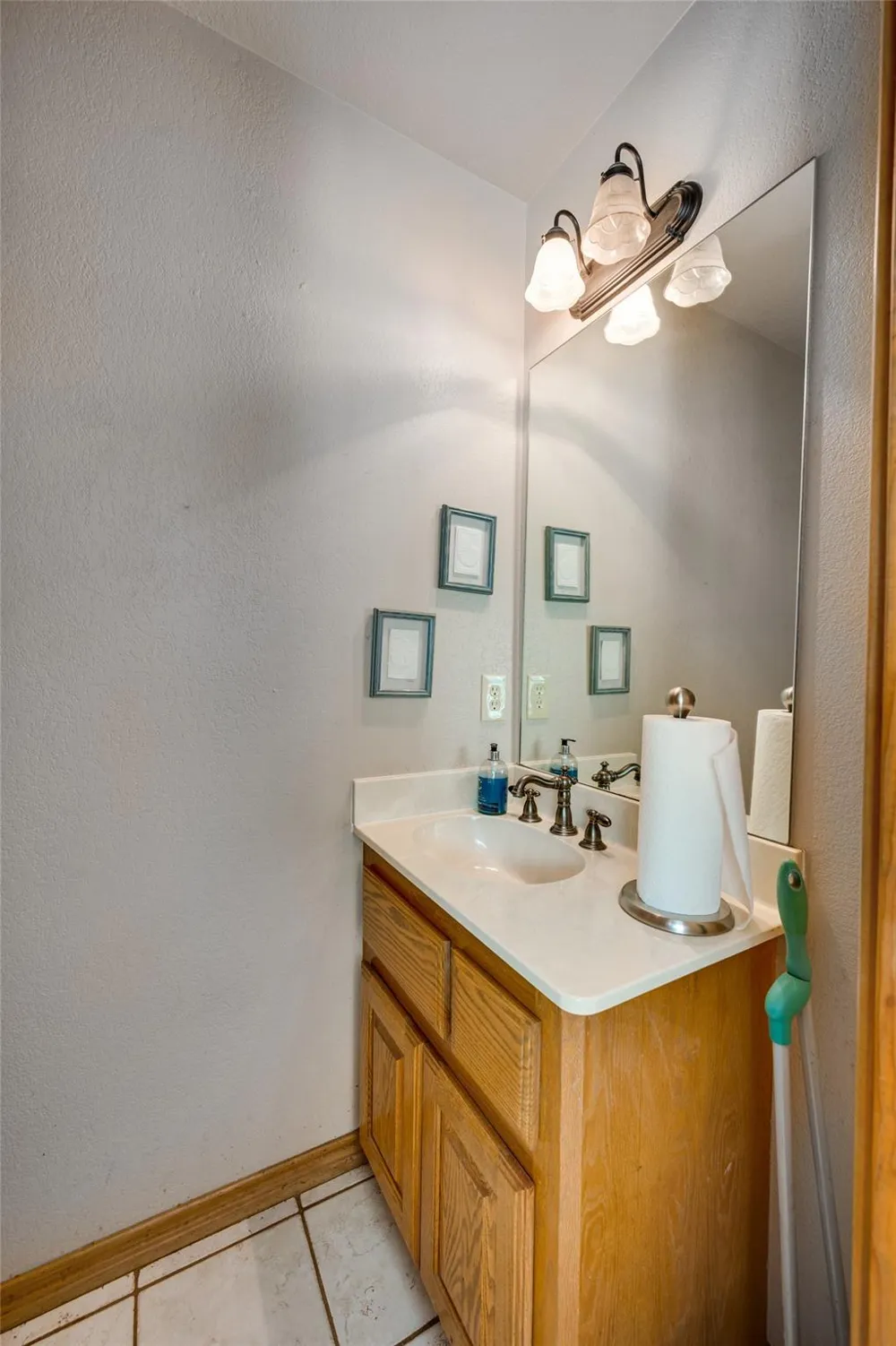 3269 Acr 153 Palestine, TX 75801
