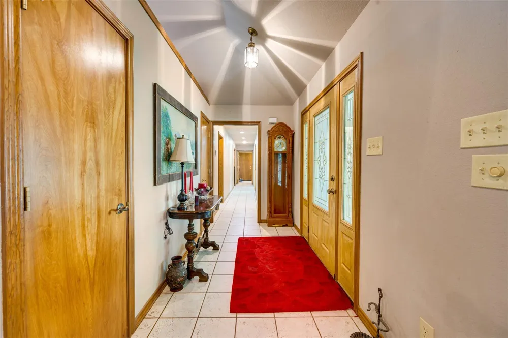 3269 Acr 153 Palestine, TX 75801