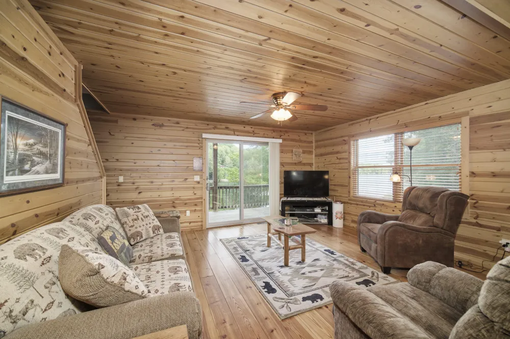 6124 Larson Road Fountain, MI 49410