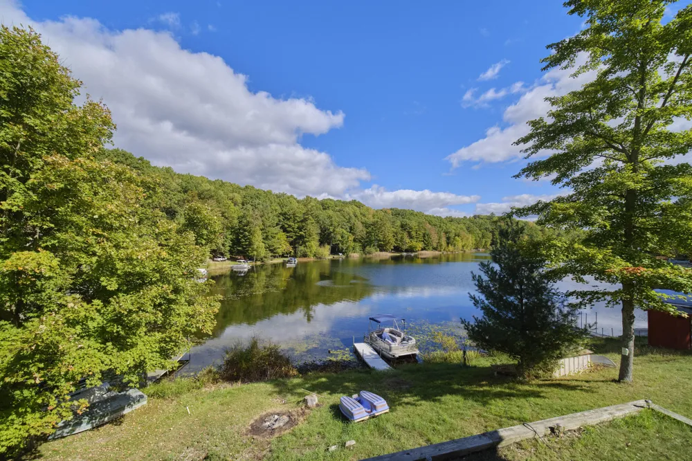 6124 Larson Road Fountain, MI 49410