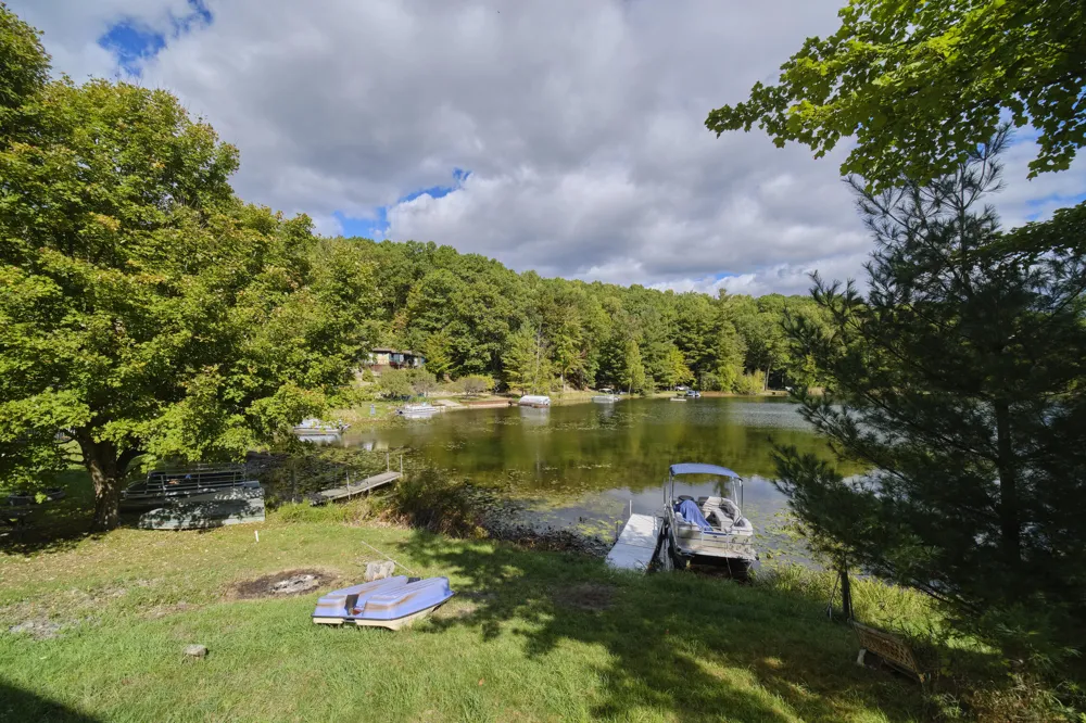 6124 Larson Road Fountain, MI 49410