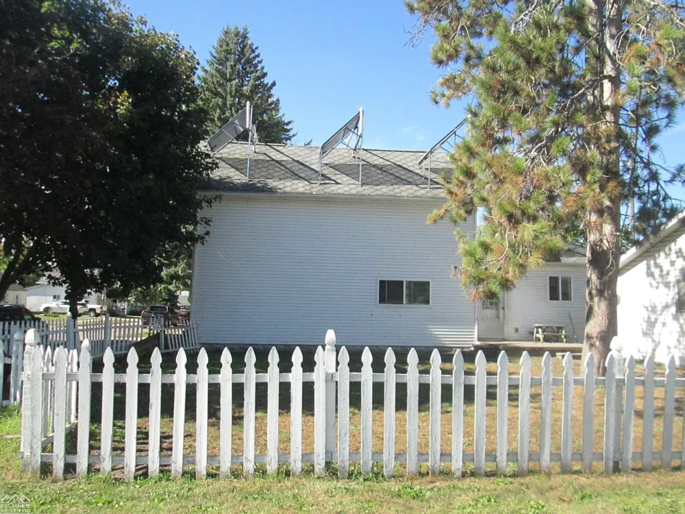 312 Bruce Street Marine City City, MI 48039