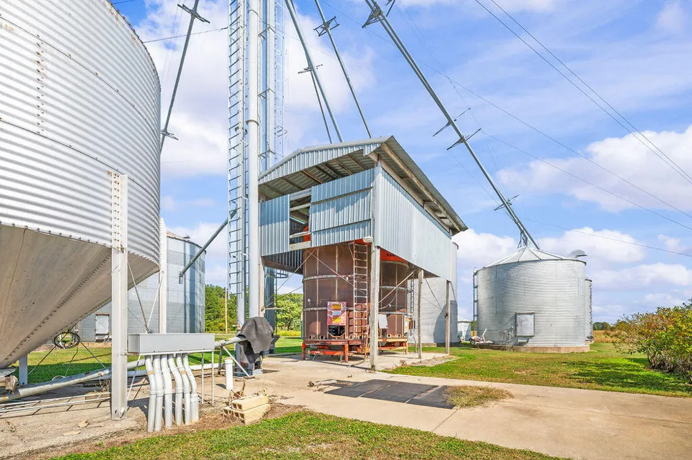 2362 Browntown Road Weesaw Township, MI 49101