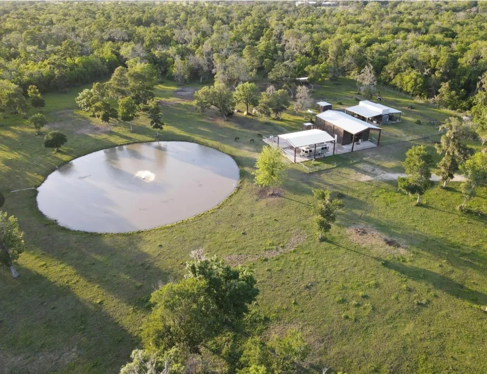 8178 Cr-860 Sweeny, TX 77480