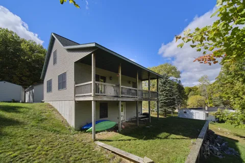 6124 Larson Road