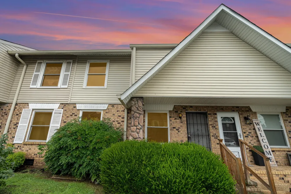 3880 Priest Lake Dr #21