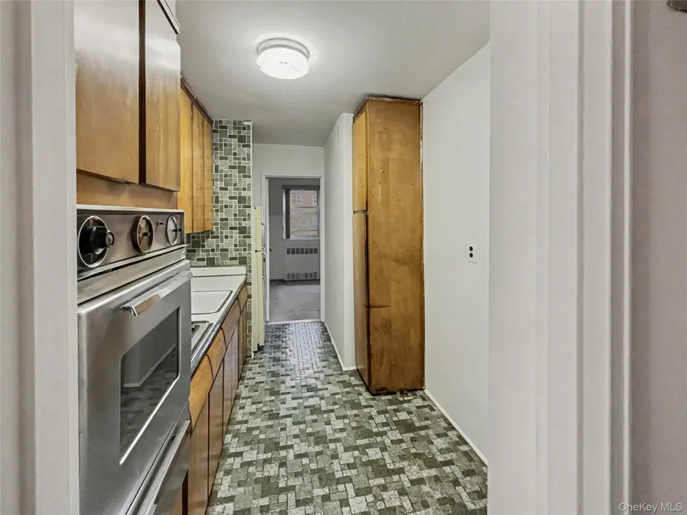 88-08 151 Ave #3H Lindenwood, NY 11414