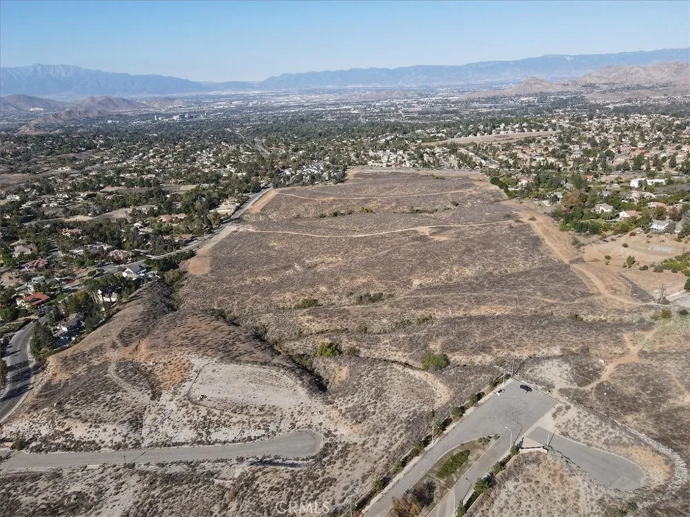 Via Vista Drive Riverside, CA 92506