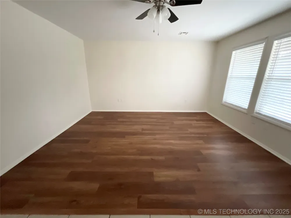 304 5th Street Jay, OK 74346