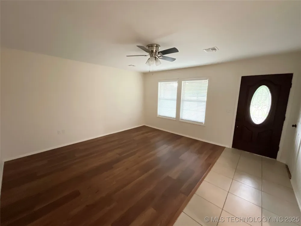 304 5th Street Jay, OK 74346
