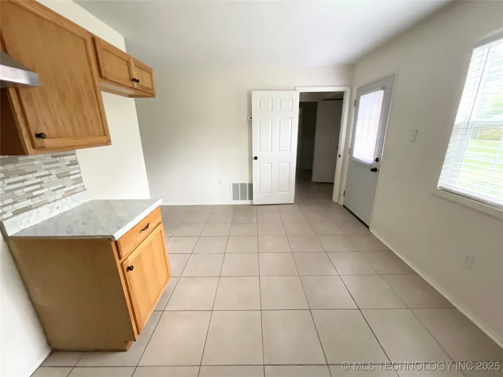 304 5th Street Jay, OK 74346