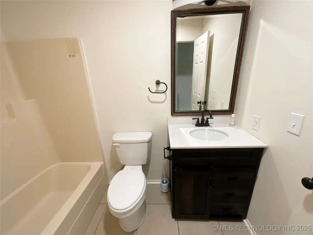 304 5th Street Jay, OK 74346