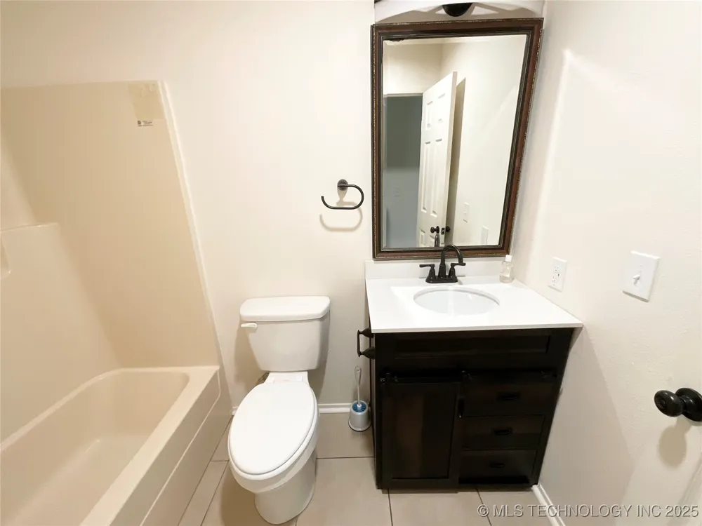 304 5th Street Jay, OK 74346