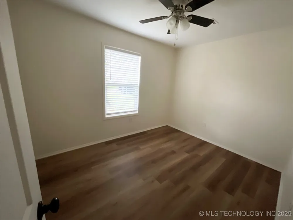 304 5th Street Jay, OK 74346