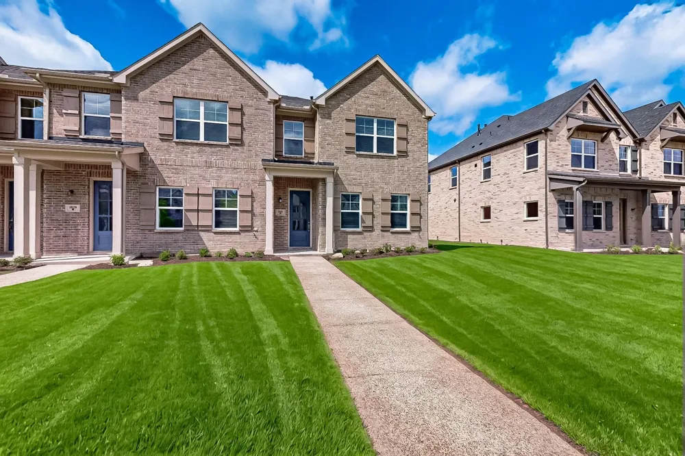 1832 Summer Aura Mesquite, TX 75181