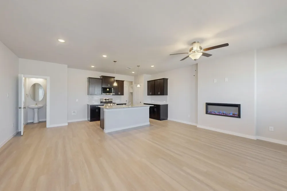 1828 Summer Aura Mesquite, TX 75181