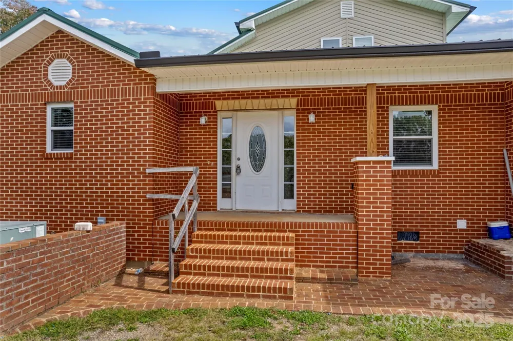 106 Emlee Street Lexington, NC 27295