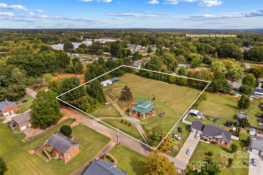 106 Emlee Street Lexington, NC 27295