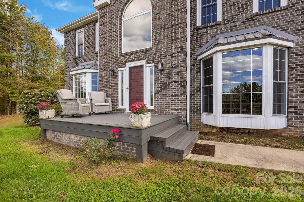 235 Petersburg View Drive Marshall, NC 28753